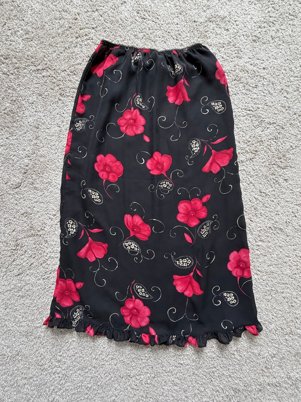 Kathy Ireland Y2K Black Pink Floral Satin Maxi Skirt Ruffle Hem 90s Romantic